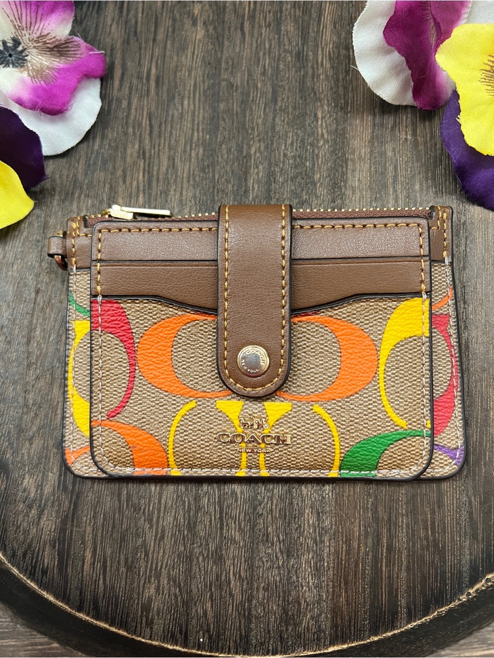 NWOT Coach Attachment Card Case in Rainbow Signature Canvas (Style No. C9942)